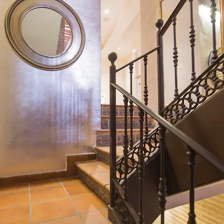 Yit Puerta Bisagra Гостевой дом Толедо