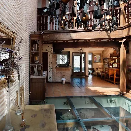 Гостевой дом Yit Puerta Bisagra 2*