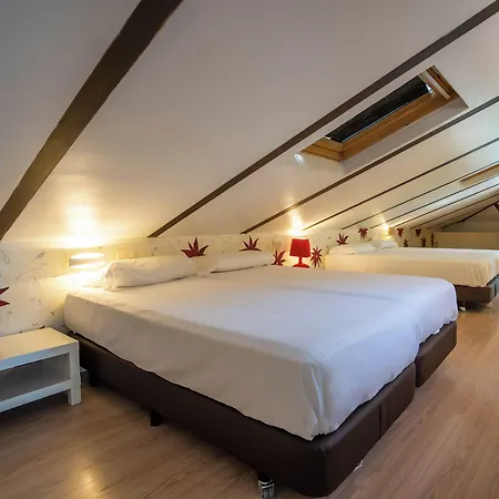 Yit Puerta Bisagra 2*