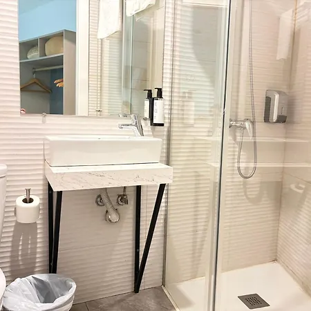 Yit Puerta Bisagra 2*