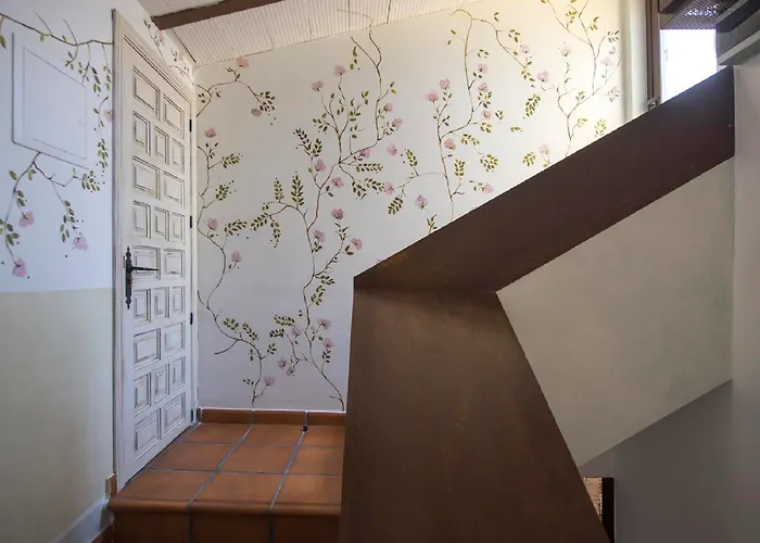 Yit Puerta Bisagra Guest house 2*