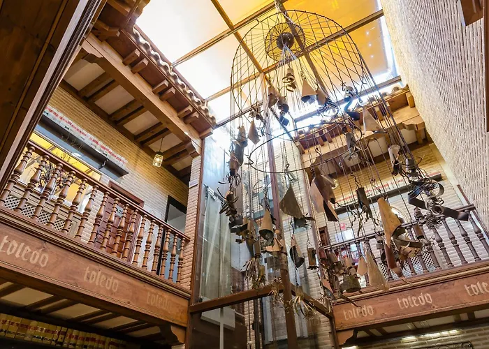 Yit Puerta Bisagra Guest house