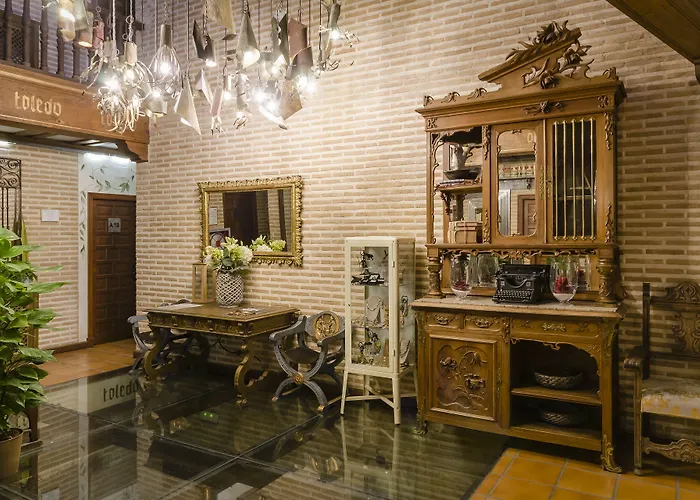 Pensión Yit Puerta Bisagra Toledo