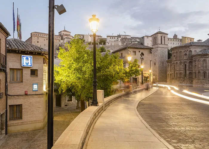 Pensión Yit Puerta Bisagra Toledo